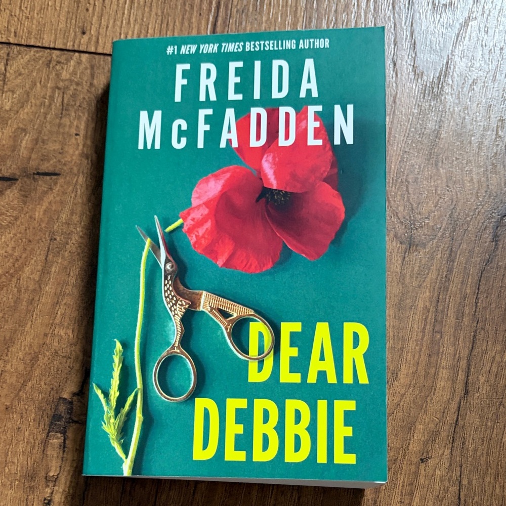 Freida McFadden 'Dear Debbie' Book